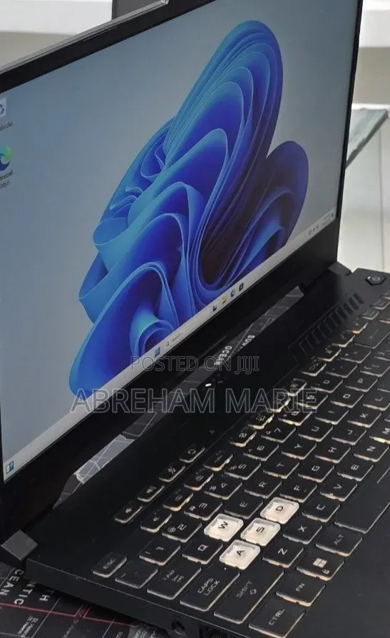 New Laptop Asus TUF Gaming F15 16GB Intel Core i7 SSD 512GB