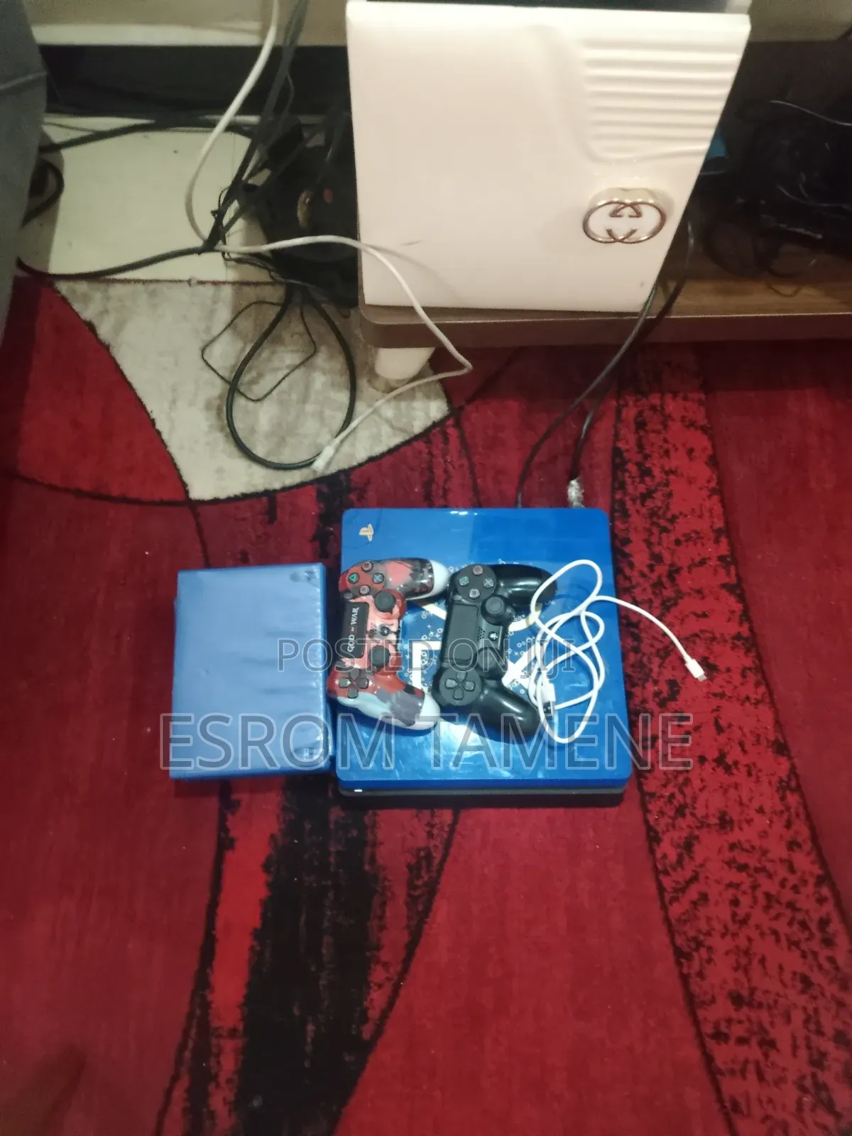 Ps4 Slim With 3 Joysticks and 5 Games