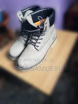 Gray Timberland Shoes With Diamond Design