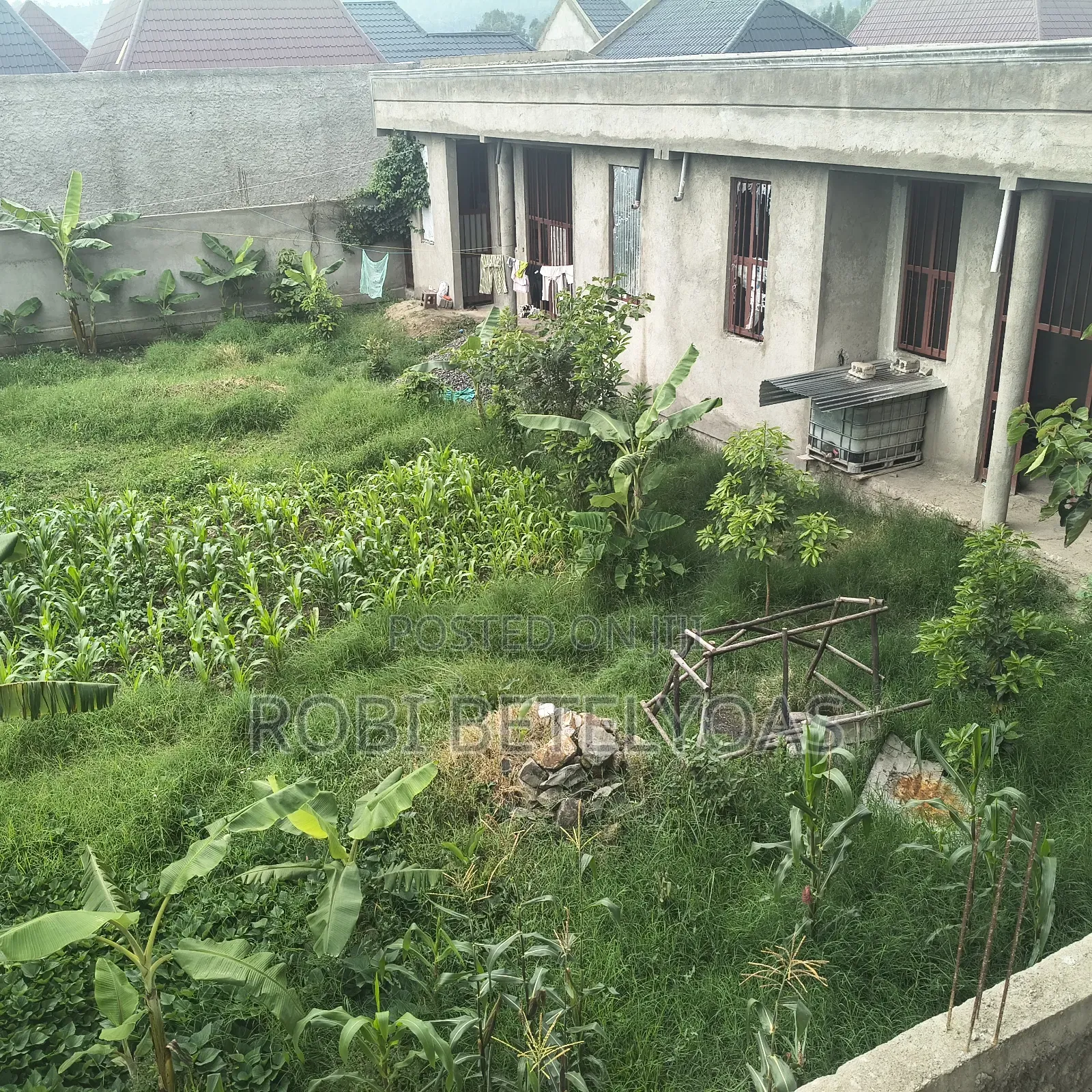 9bdrm House in Service, East Shewa for sale
