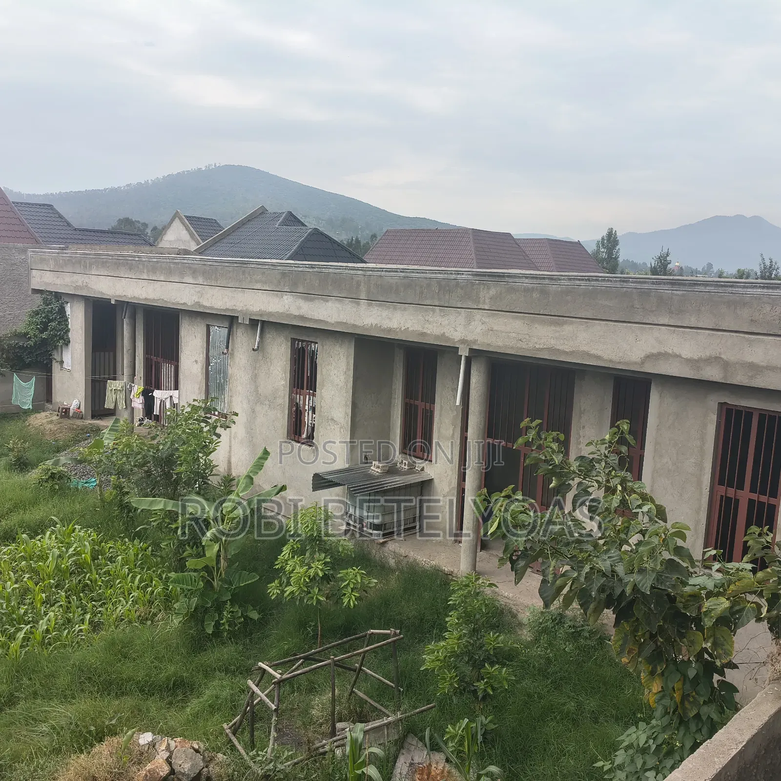 9bdrm House in Service, East Shewa for sale