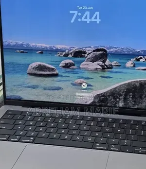 New Laptop Apple MacBook Pro 2021 M1 16GB Apple M1 Pro SSD 512GB