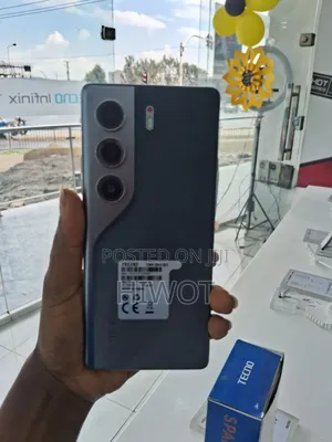 Tecno Camon 40 256 GB Black