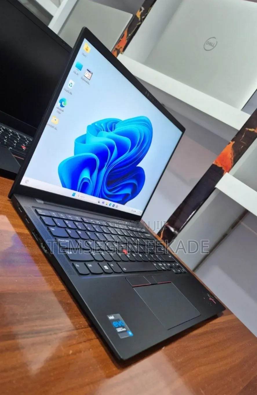 New Laptop Lenovo ThinkPad X1 Carbon 16GB Intel Core i5 SSD 512GB