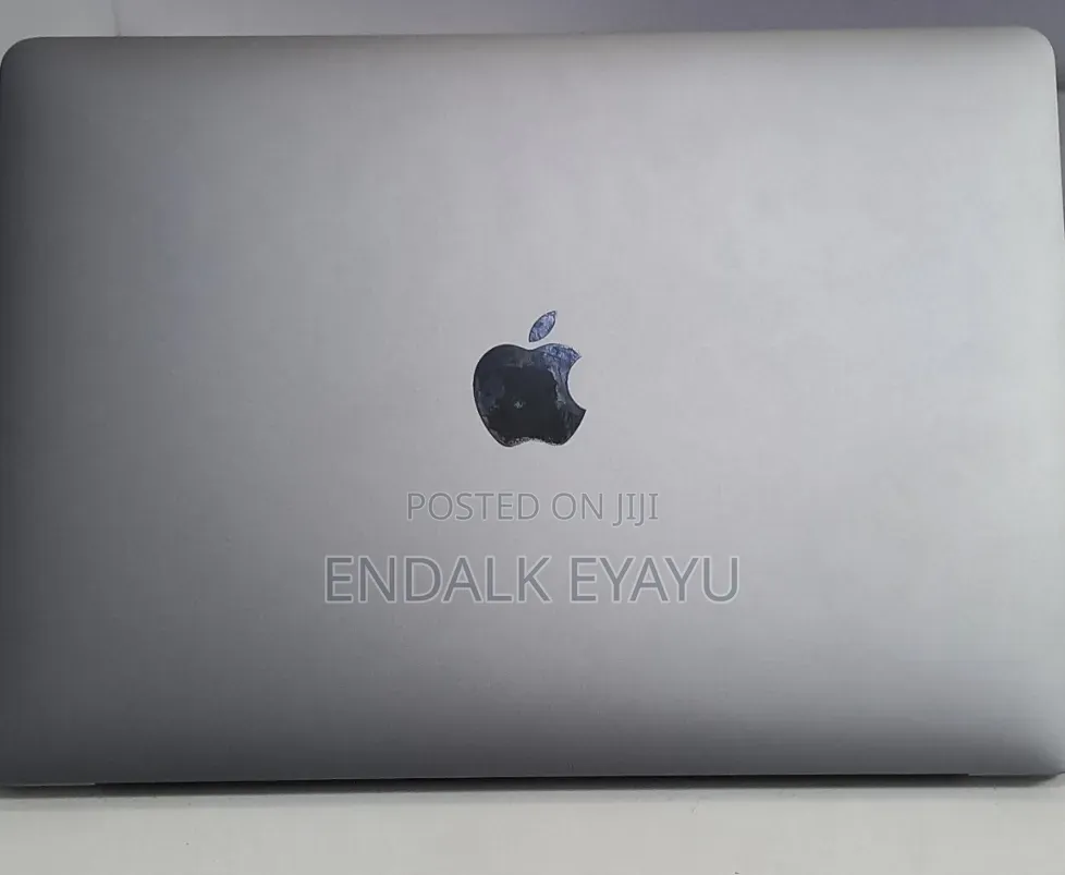 New Laptop Apple MacBook Pro 2020 M1 8GB Apple M1 Pro SSD 256GB