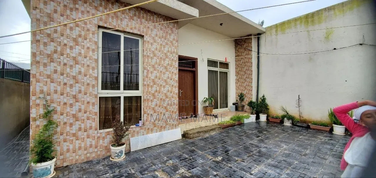 3bdrm Villa in Addis Abeba, Bole for sale