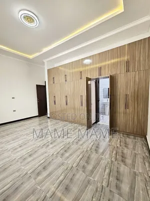 5bdrm Villa in Addis Abeba, Bole for sale