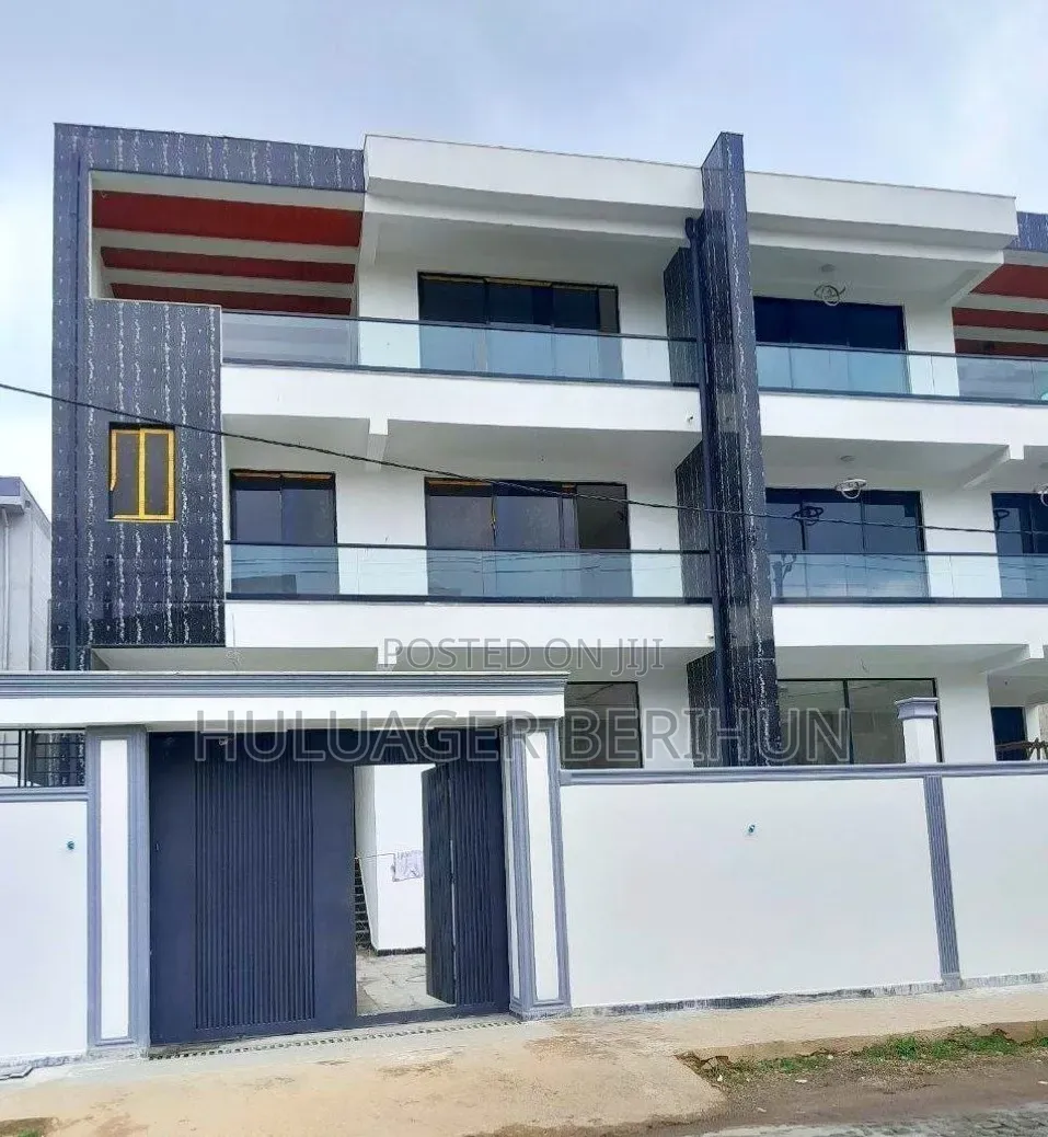 Furnished 9bdrm House in Bole for sale