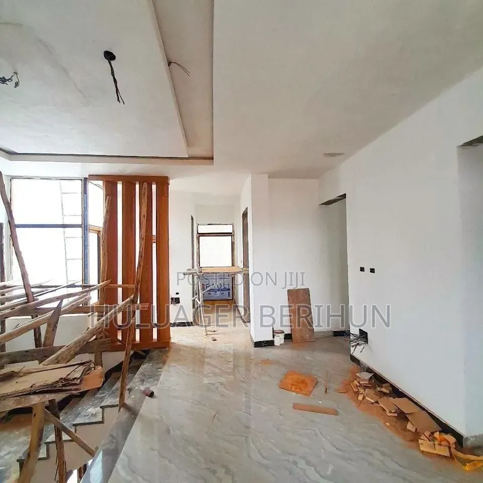 Furnished 9bdrm House in Bole for sale