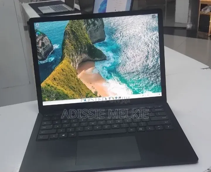 New Laptop Microsoft Surface Laptop 3 8GB Intel Core i5 SSD 256GB