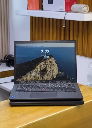New Laptop Lenovo ThinkPad T14 G4 16GB Intel Core i7 SSD 512GB