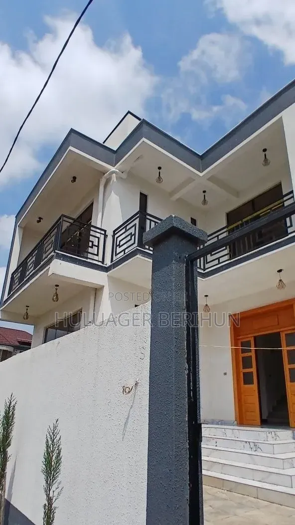 Furnished 6bdrm House in Bole for sale