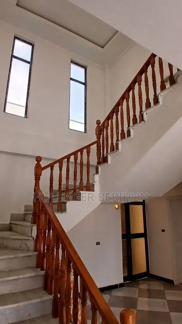 Furnished 6bdrm House in Bole for sale
