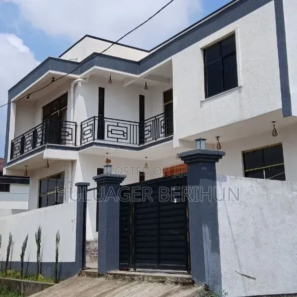 Furnished 6bdrm House in Bole for sale