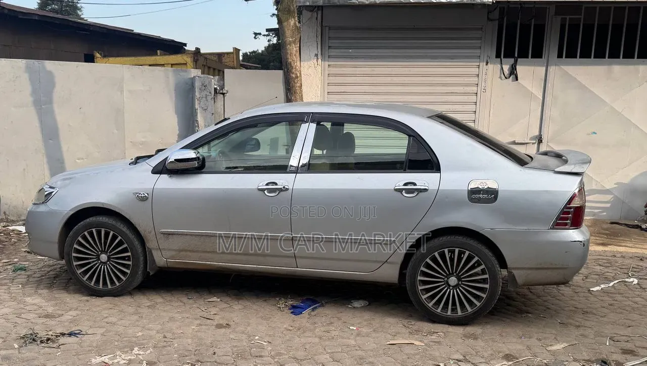 Toyota Corolla 2007 Gold
