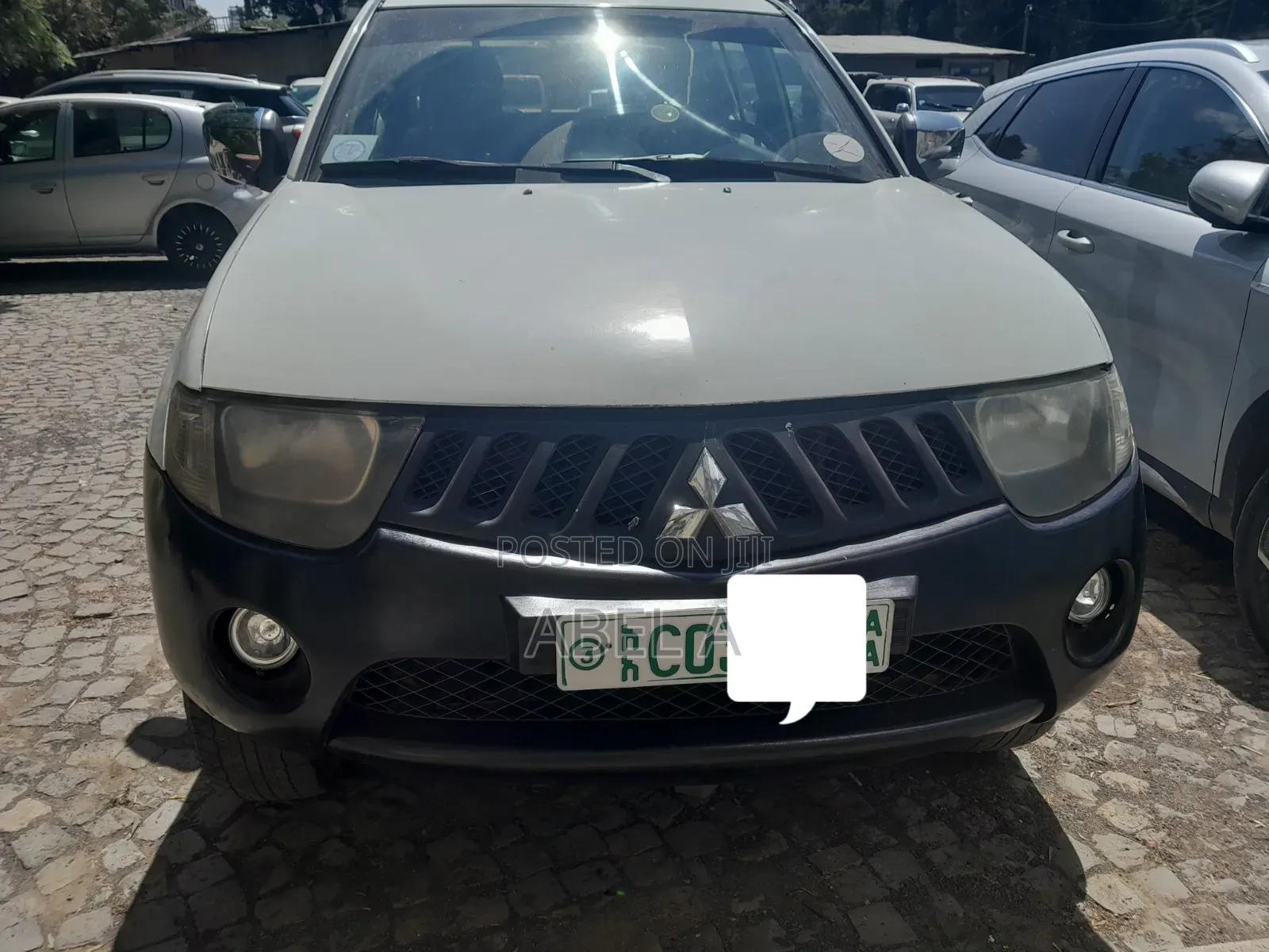 Mitsubishi L200 2008 White