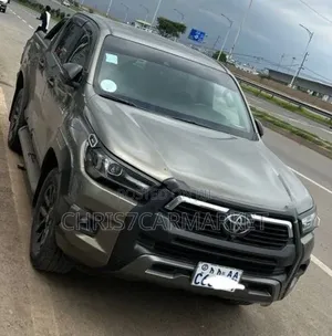 Toyota Hilux Revo Double Cab Deisel 2.8 RWD 2022 Gray