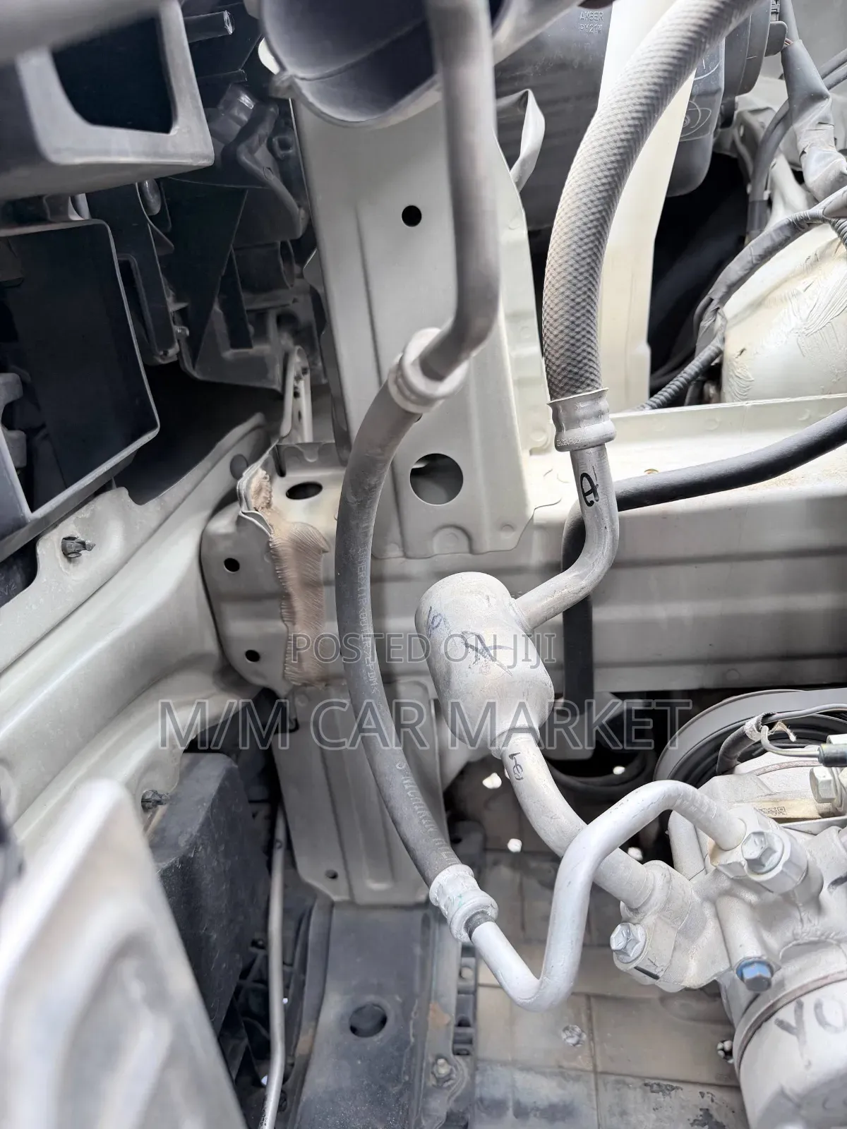 Suzuki Swift 2023 Silver