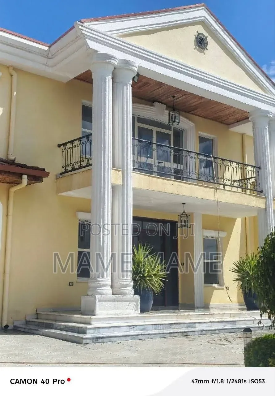 4bdrm House in Tafo Ccd, Bole for sale