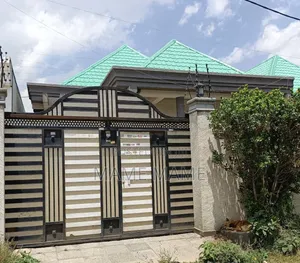 5bdrm Villa in Addis Abeba, Bole for sale
