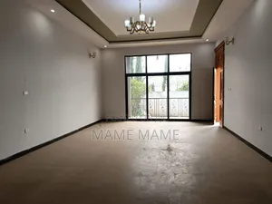 5bdrm Villa in Addis Abeba, Bole for sale