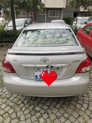 Toyota Yaris 2010 Purple