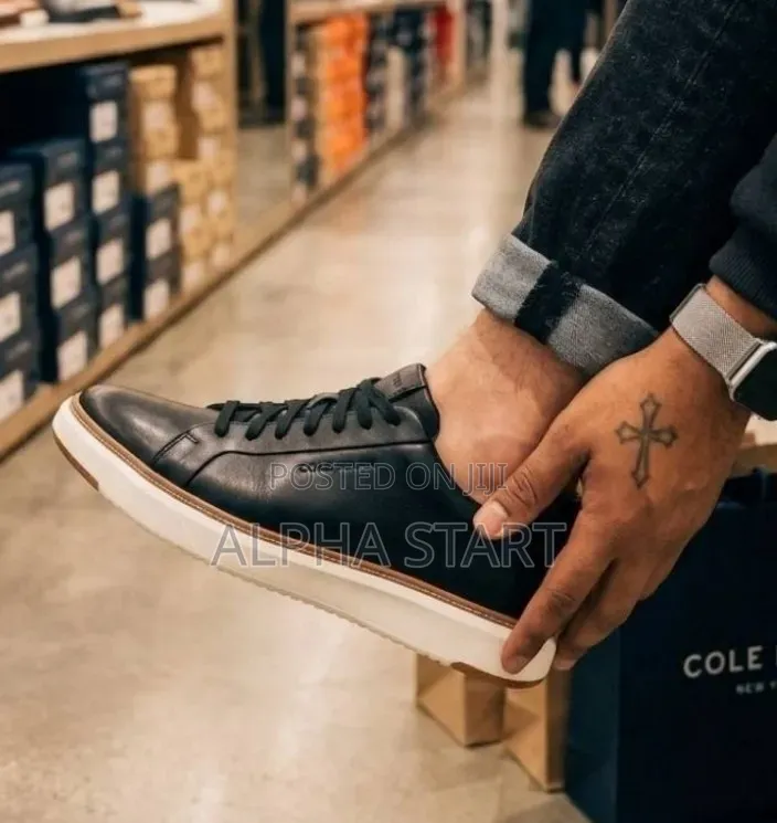 Cole Haan High Master Quality Flat Lather Shoes for Man's