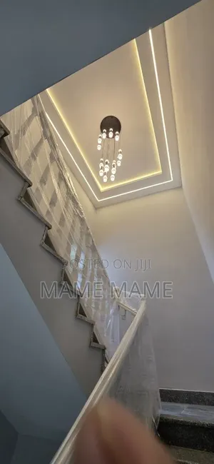 7bdrm House in Addis Abeba, Bole for sale