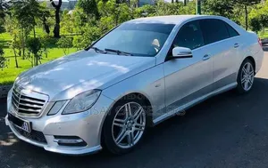 Mercedes-Benz E200 2013 Silver