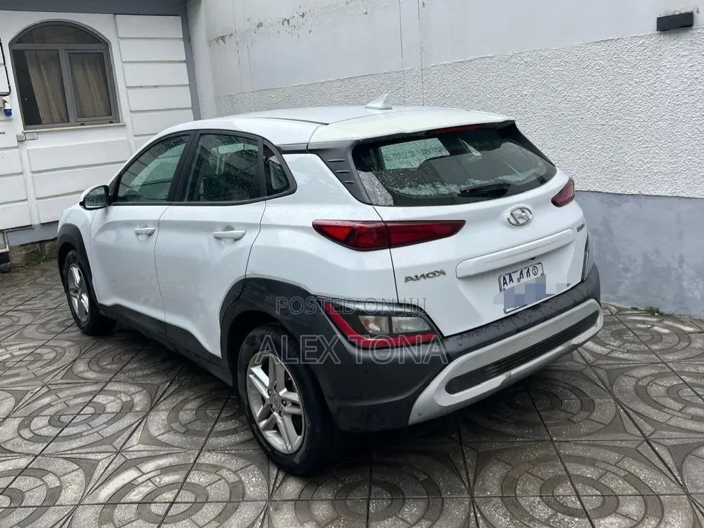 Hyundai Kona 2022 White