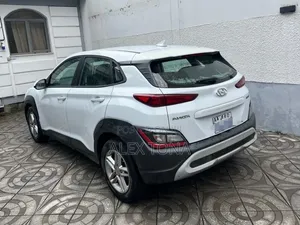 Hyundai Kona 2022 White