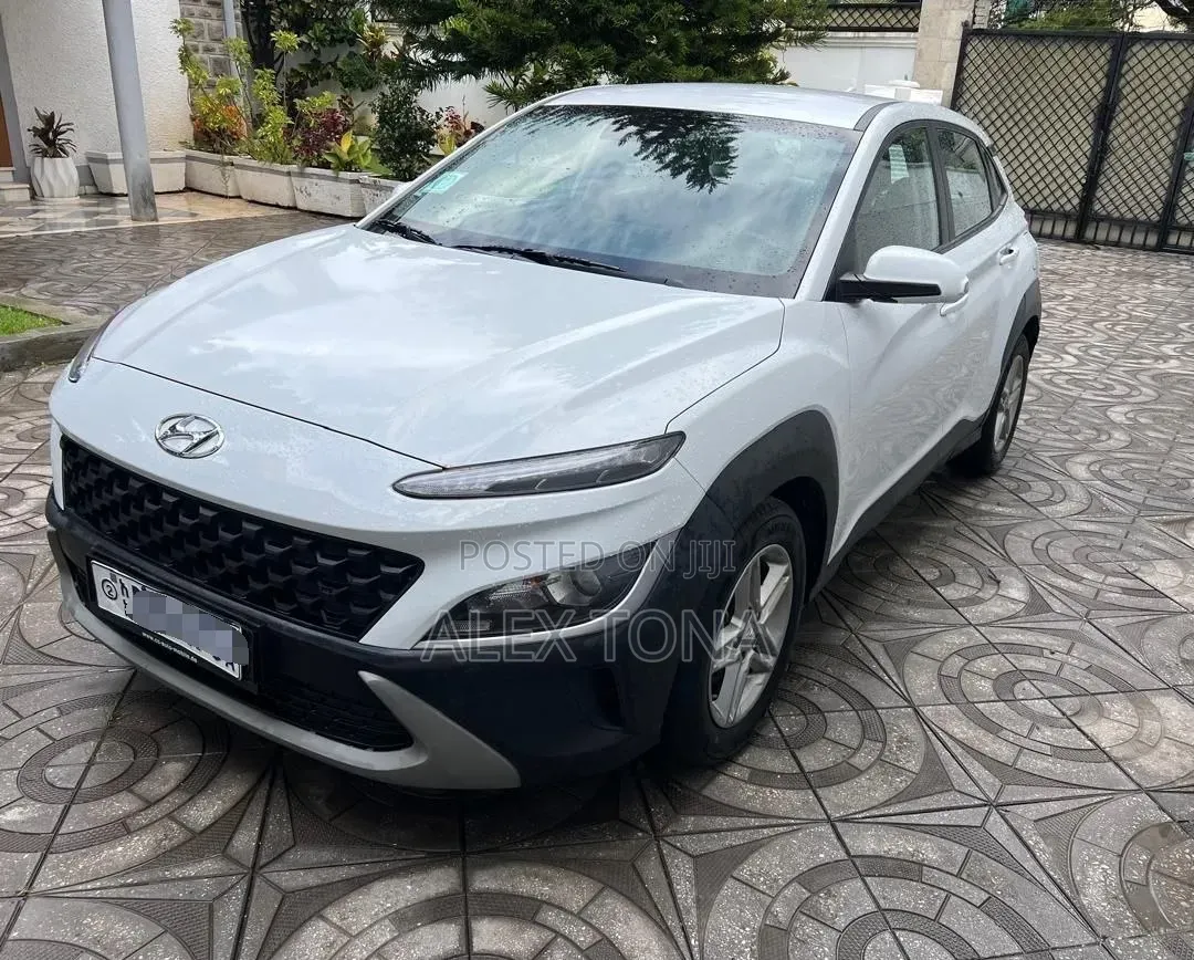 Hyundai Kona 2022 White