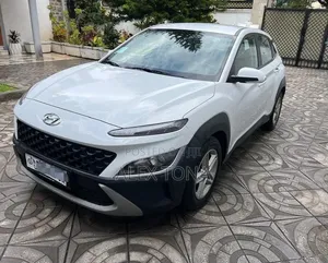 Hyundai Kona 2022 White