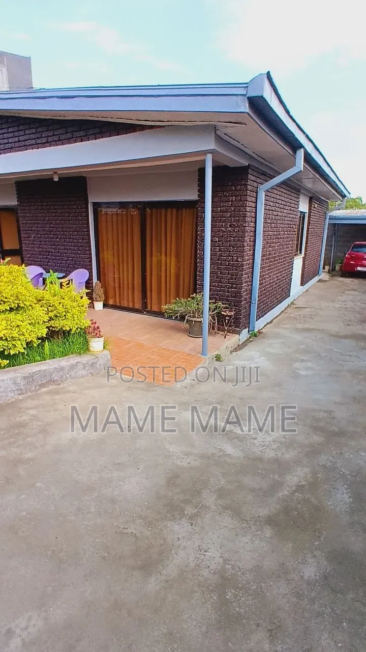 4bdrm House in Addis Abeba, Bole for sale