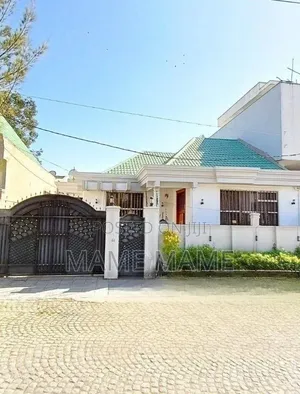 5bdrm Villa in Addis Abeba, Bole for sale