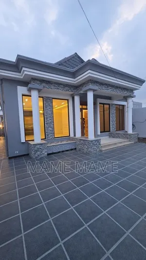 3bdrm Villa in Tafo Area, Bole for sale