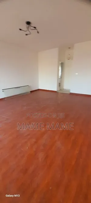 4bdrm House in Tafo Area, Bole for sale