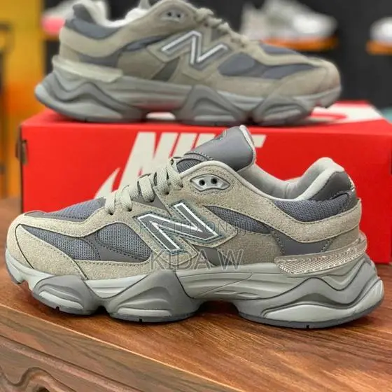ORIGINAL New Balance 9060