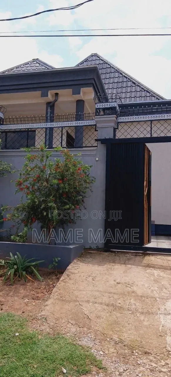 3bdrm Villa in Addis Abeba, Bole for sale