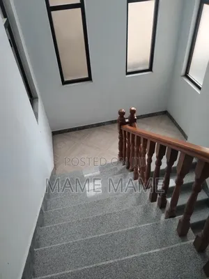 5bdrm House in Addis Abeba, Bole for sale