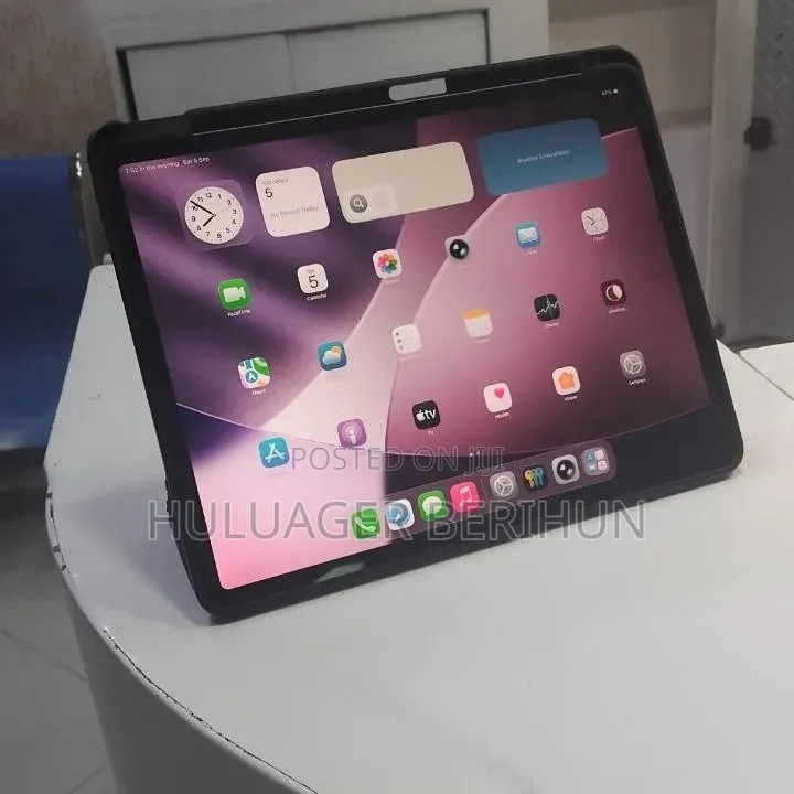 New Apple iPad Pro 1 TB Black