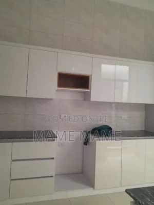 5bdrm Villa in Addis Abeba, Bole for sale
