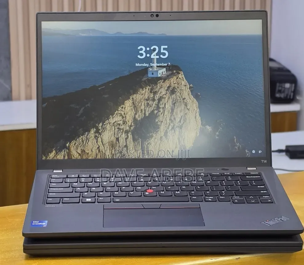 New Laptop Lenovo ThinkPad T14 G3 16GB Intel Core i7 SSD 512GB
