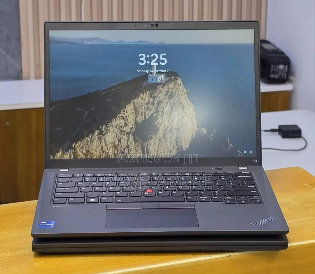 New Laptop Lenovo ThinkPad T14 G3 16GB Intel Core i7 SSD 512GB