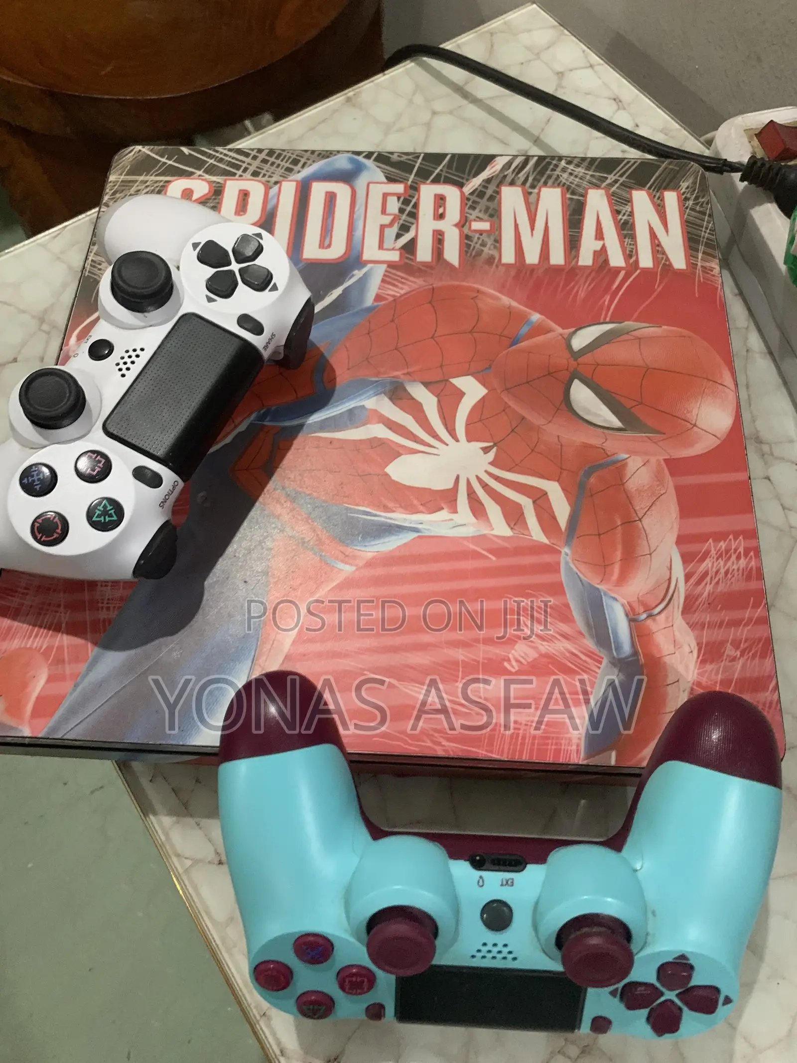 PlayStation 4 Slim