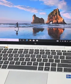New Laptop HP EliteBook 1040 G8 16GB Intel Core i7 SSD 512GB