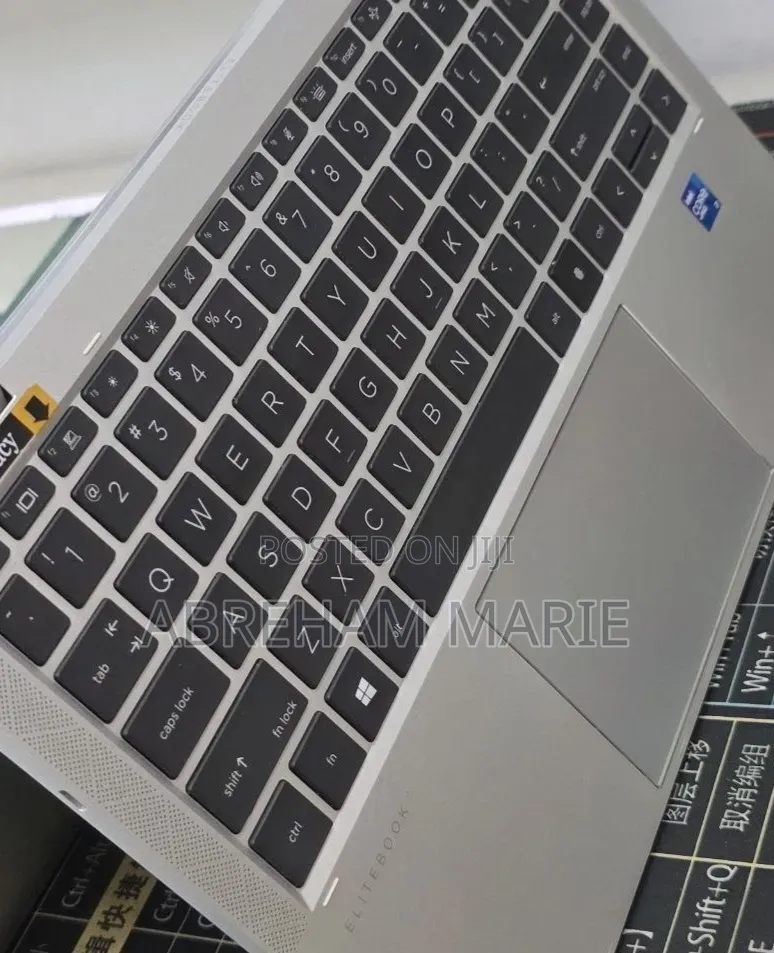 New Laptop HP EliteBook 1040 G8 16GB Intel Core i7 SSD 512GB