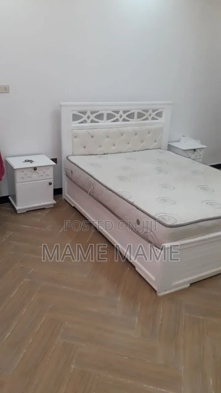 8bdrm House in Addis Abeba, Bole for sale