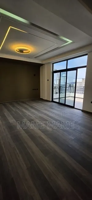 9bdrm House in Addis Abeba, Bole for sale