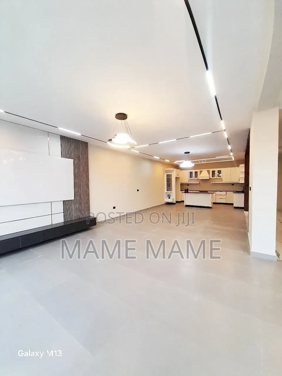 8bdrm House in Addis Abeba, Bole for sale